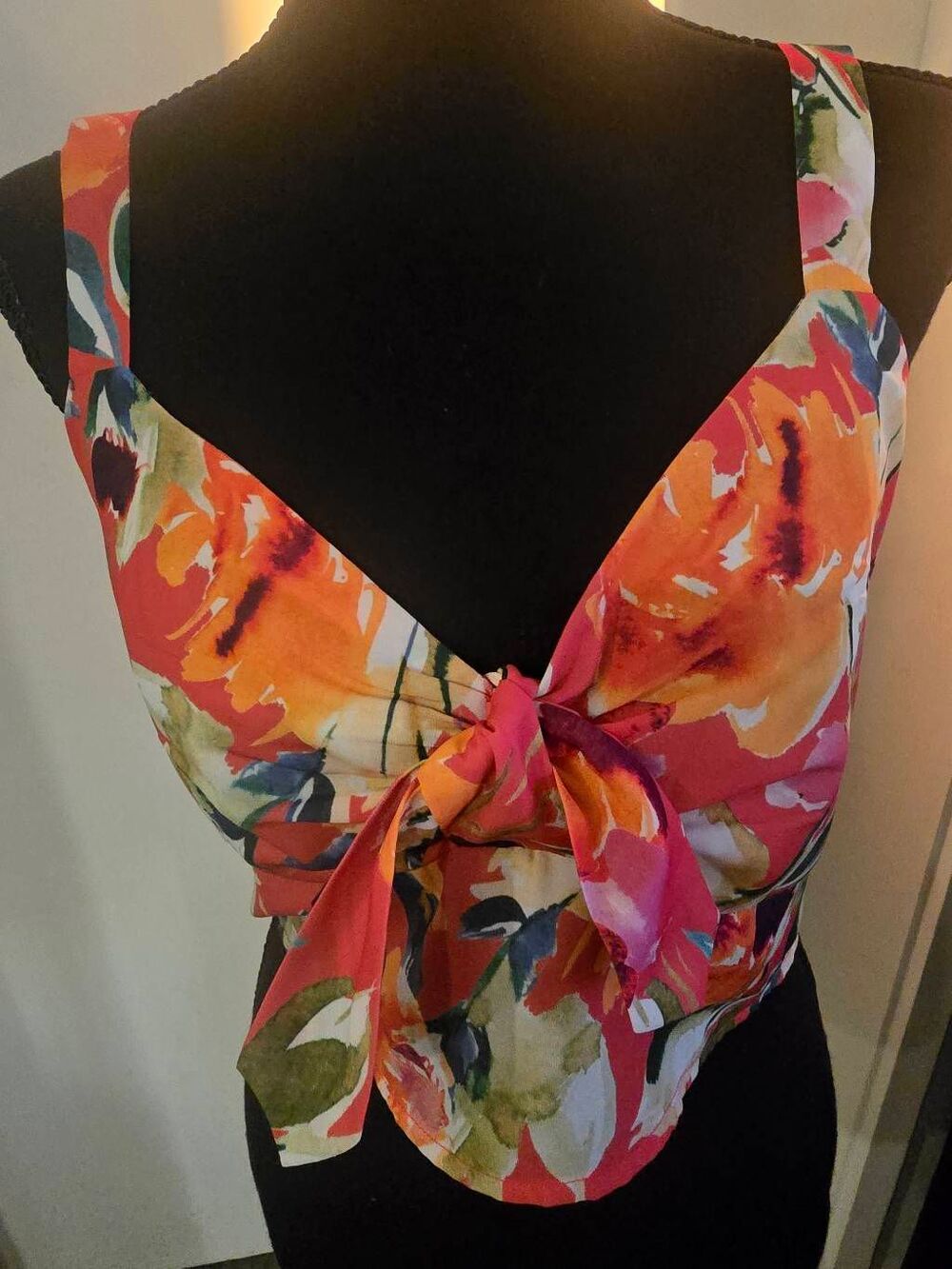 Guess Top